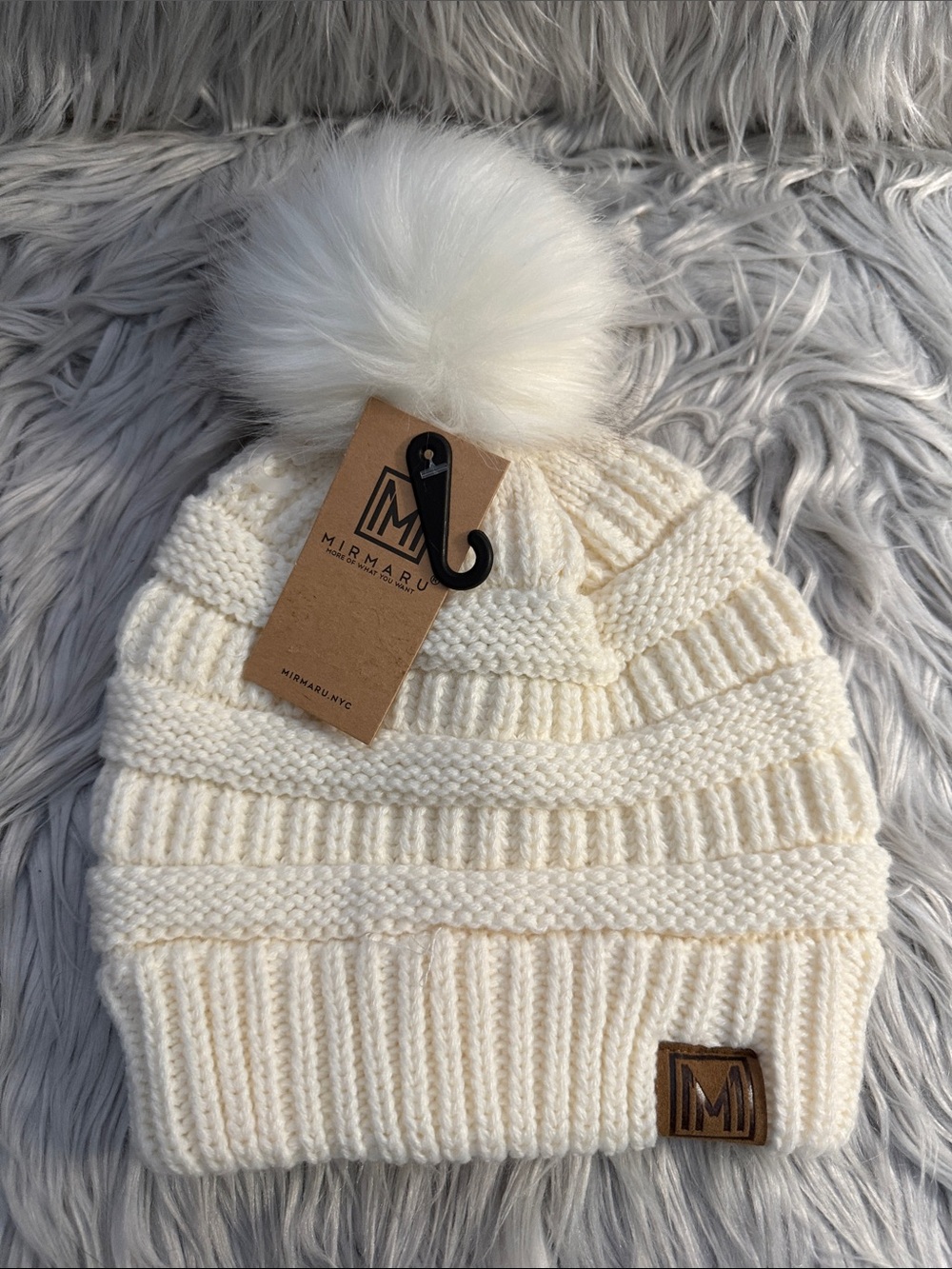 Mirmaru Cream Knit Pom-Pom Beanie NWT